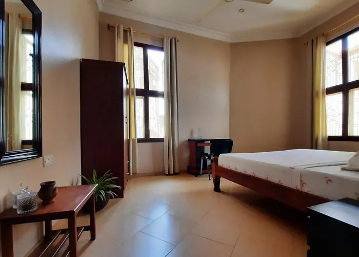 Modern Apartment In Stone Town